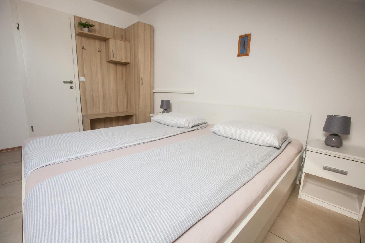 Rooms Klik Postojna Extérieur photo