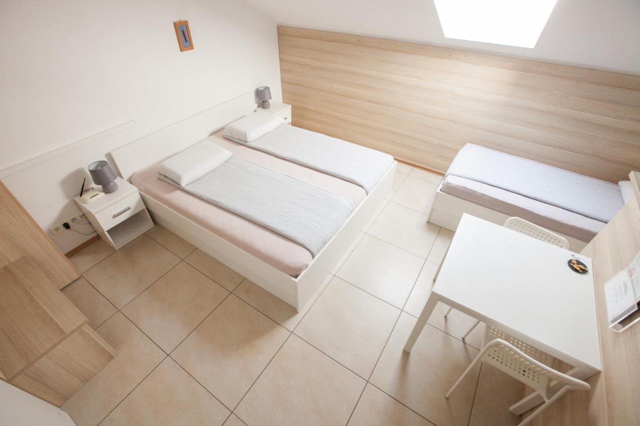 Rooms Klik Postojna Extérieur photo